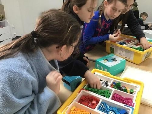 Be Safe and Be Kind – Assembly this week