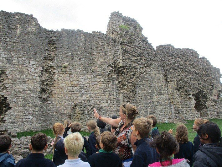 Be Ready – Year 4 trip to Conisbrough Castle